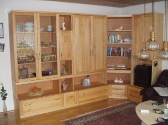 Wohnzimmerschrank